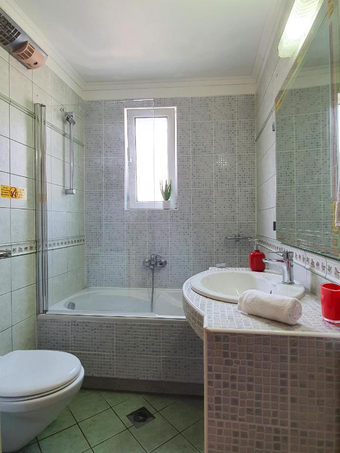 Villa Smeralda Sarandë Buitenkant foto